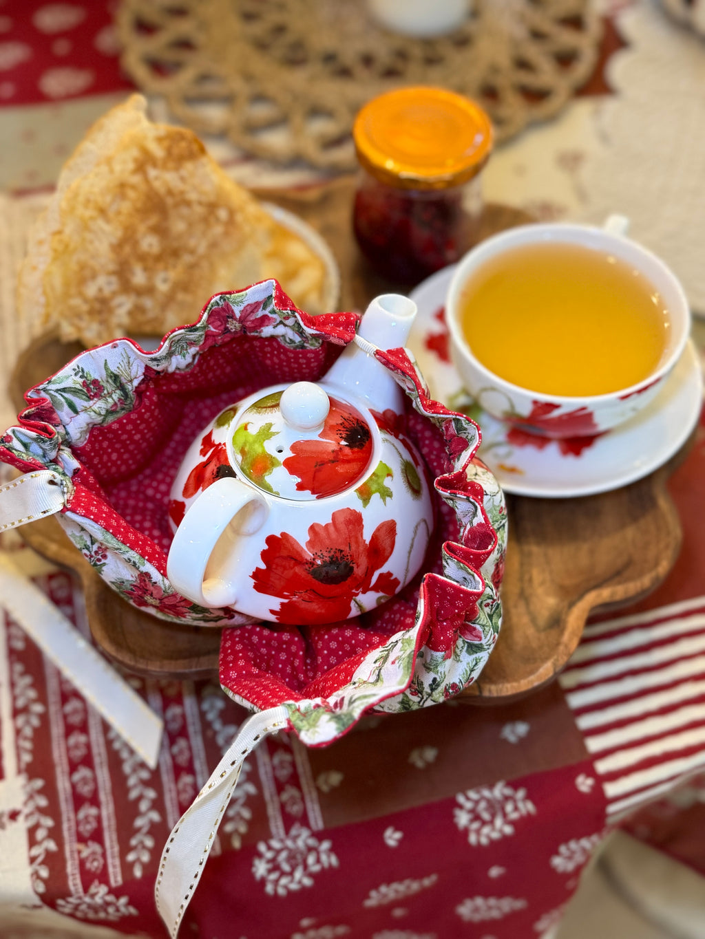 Holiday Tea Pot Cover
