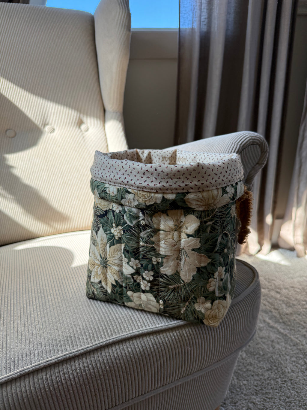 Handmade Quilted Drawstring Bucket – Reusable Gift Bag & Organizer
