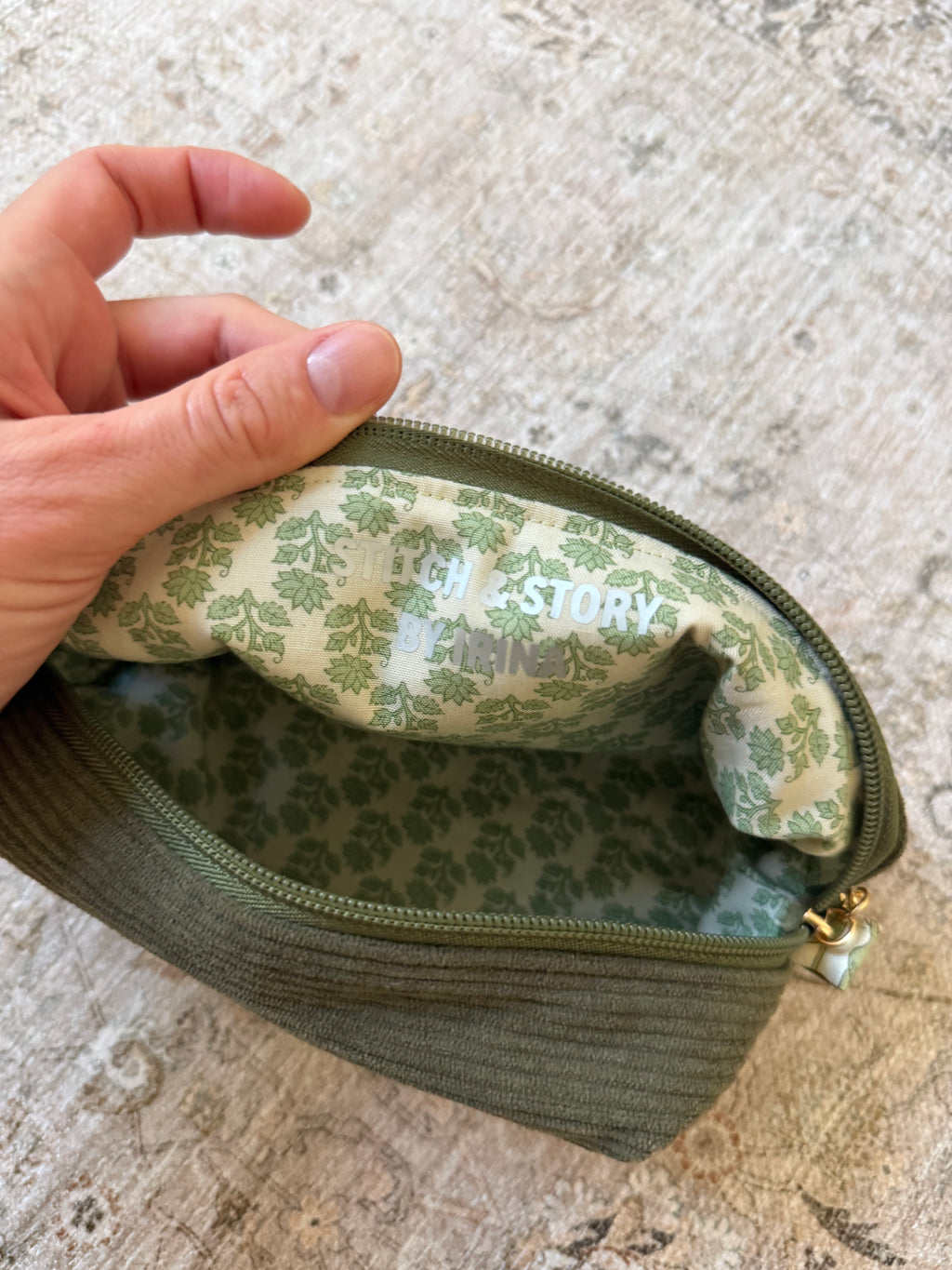 Corduroy Boxy Pouch