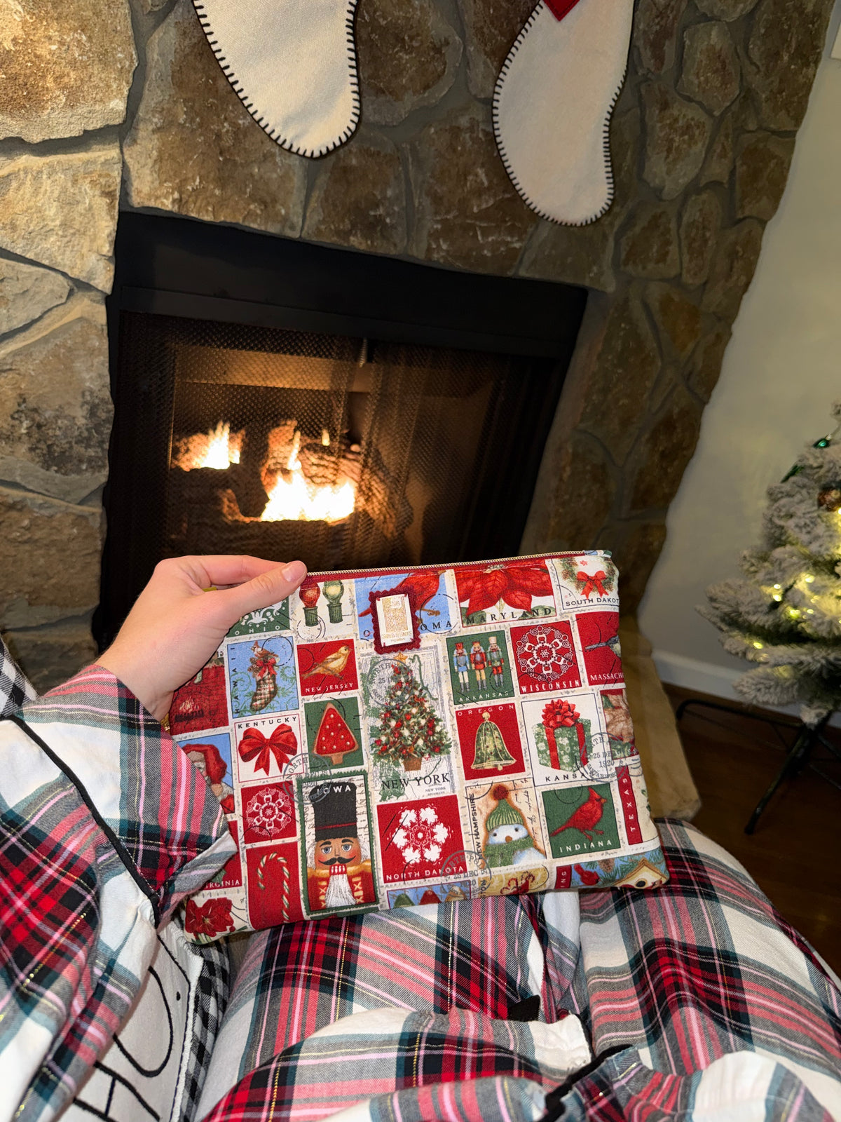 Festive Holiday Zip Pouch – Handmade Makeup Bag, Travel Organizer, Gift Pouch